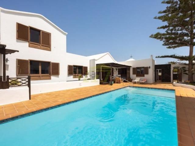 Chalet, Arrecife