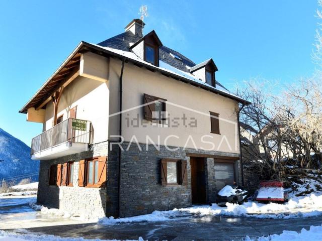 Chalet, Arres