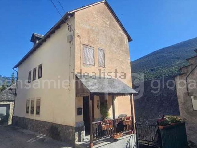 Chalet, Arrós