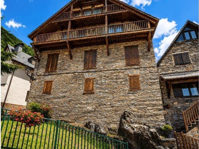 Chalet, Arrós
