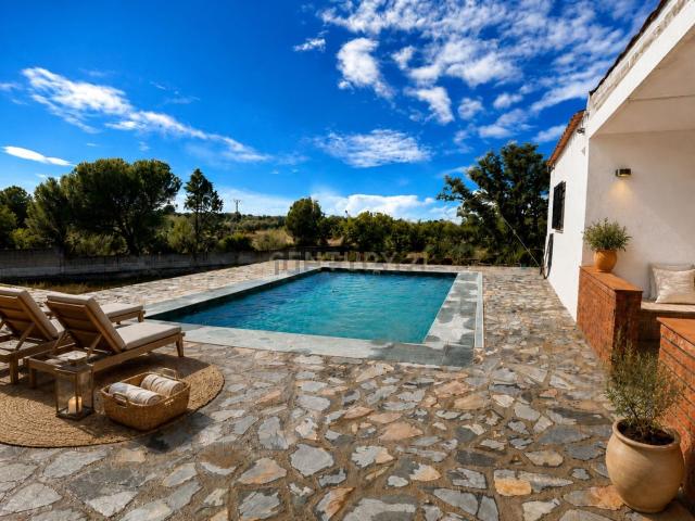 Chalet, Arroyo de la Luz