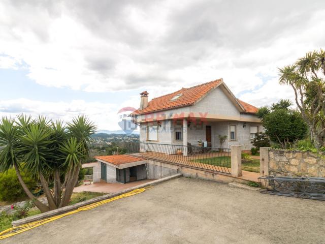 Chalet, As Neves