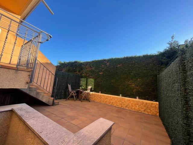 CHALET ASOSADO ZONA ESPACIO LEON