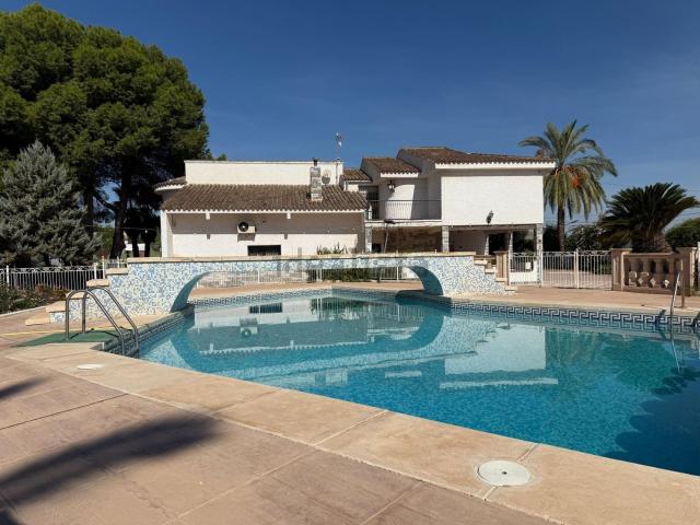 Chalet, Aspe