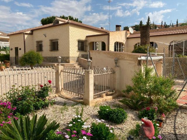Chalet, Aspe