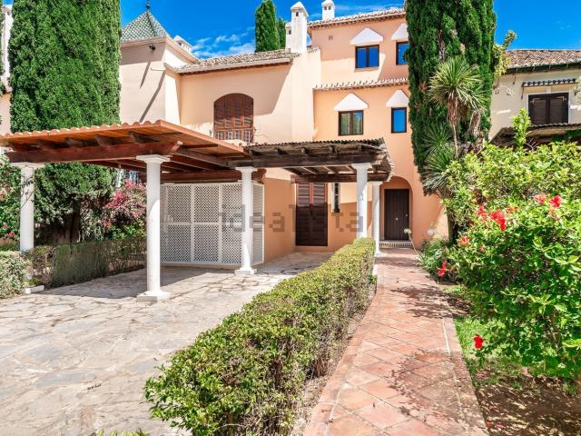 Chalet, Atalaya Isdabe, Estepona