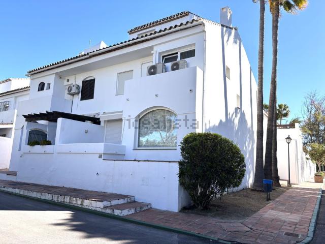 Chalet, Atalaya Isdabe, Estepona