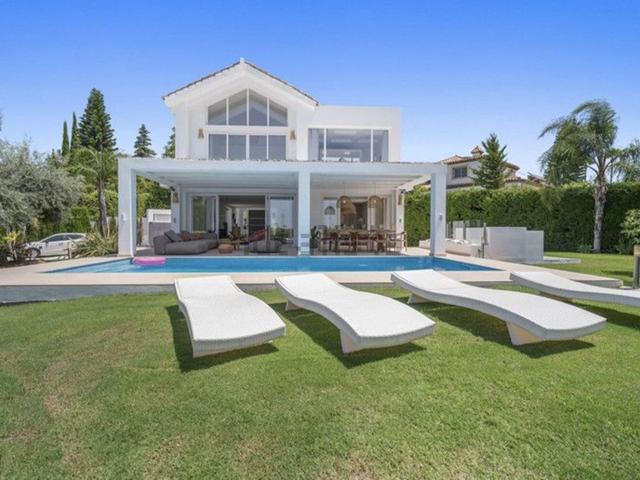 Chalet, Atalaya Isdabe, Estepona