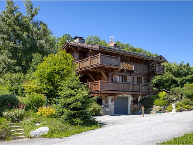 Chalet avec terrasse