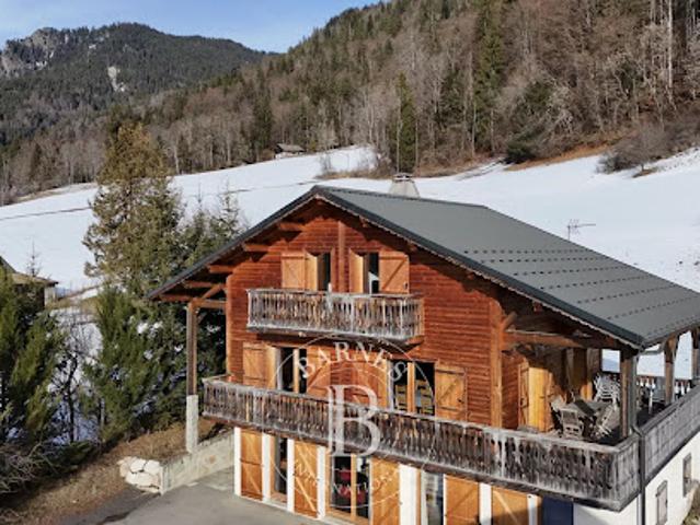 Chalet avec terrasse