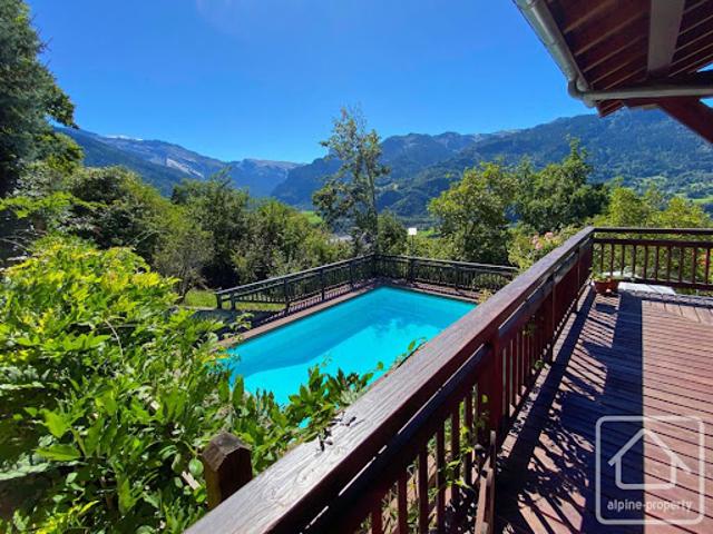 Chalet avec terrasse