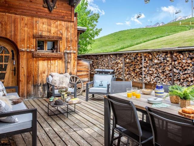 Chalet avec terrasse