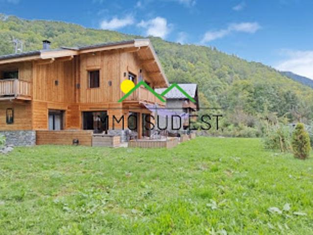 Chalet avec terrasse