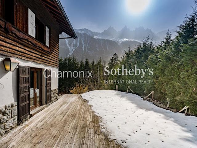 Chalet avec terrasse
