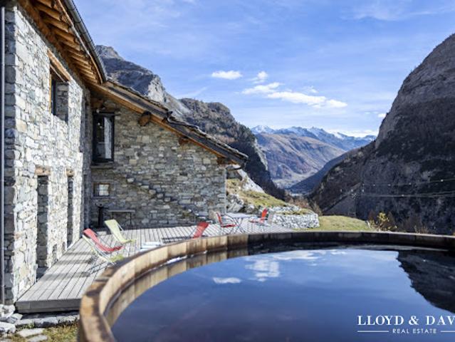 Chalet avec terrasse
