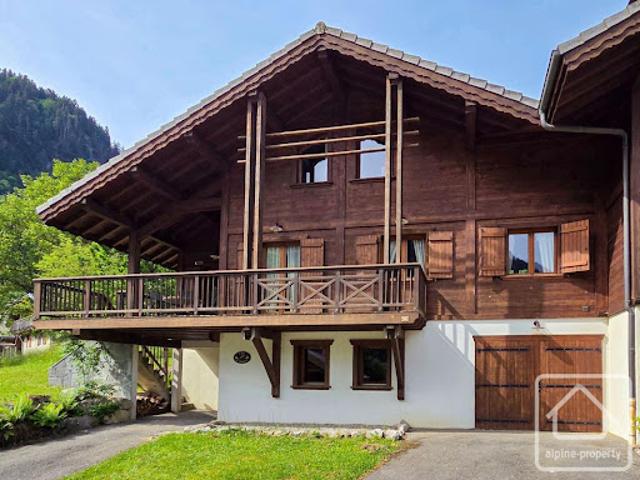 Chalet avec terrasse