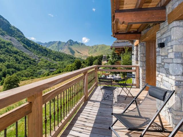 Chalet avec vue panoramique et terrasse