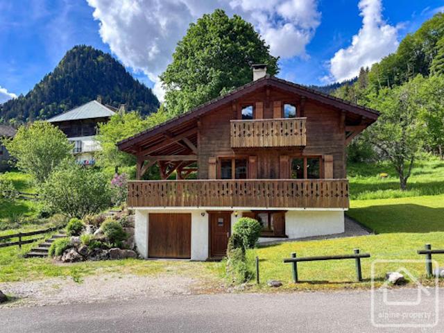 Chalet avec terrasse