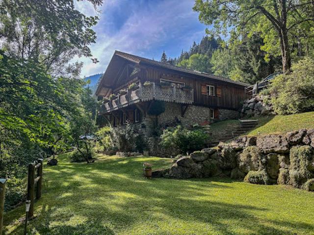 Chalet avec terrasse
