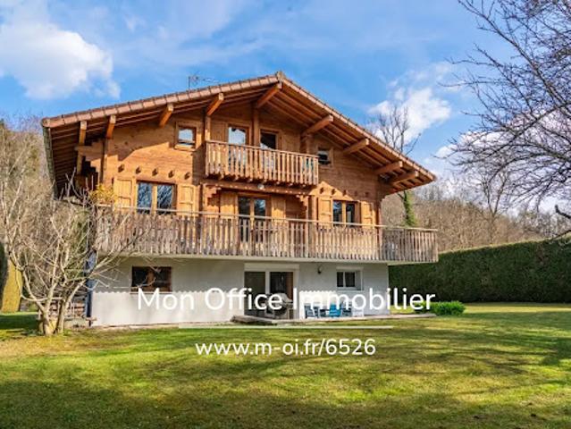 Chalet avec terrasse