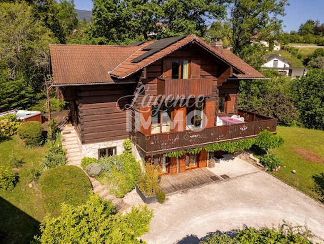 Chalet avec terrasse