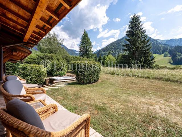 Chalet avec terrasse