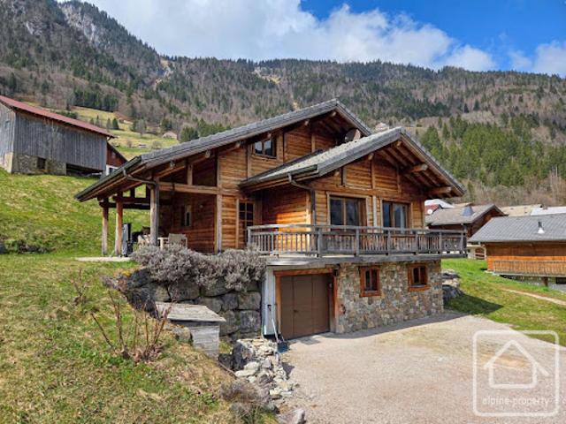 Chalet avec terrasse