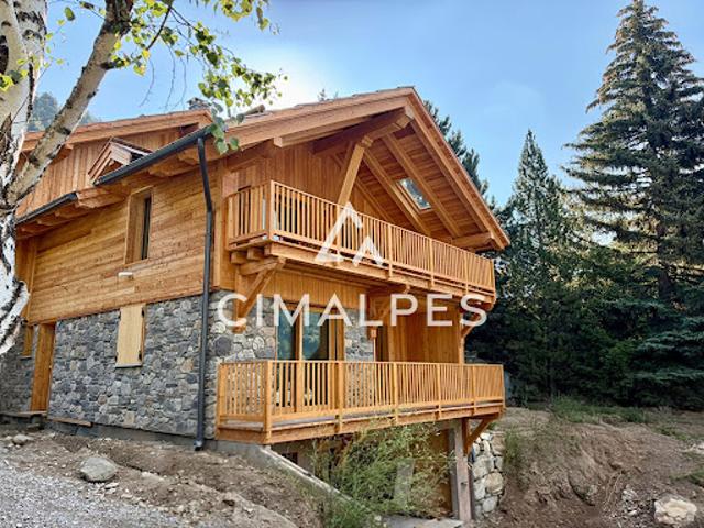 Chalet avec terrasse