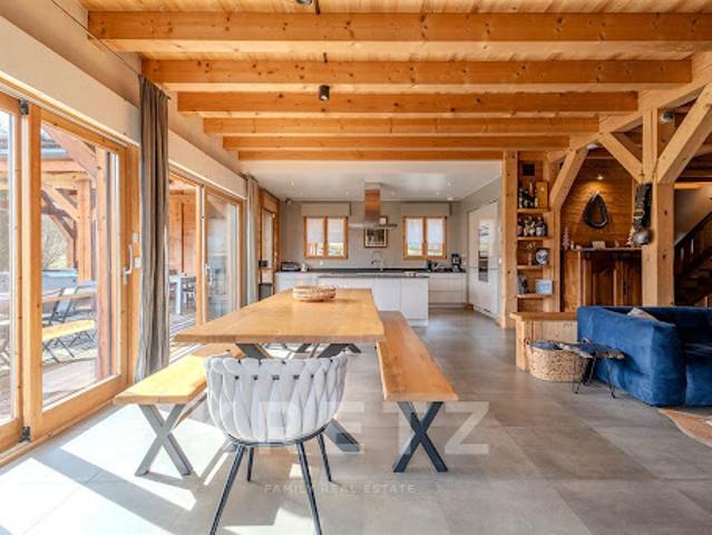 Chalet avec terrasse