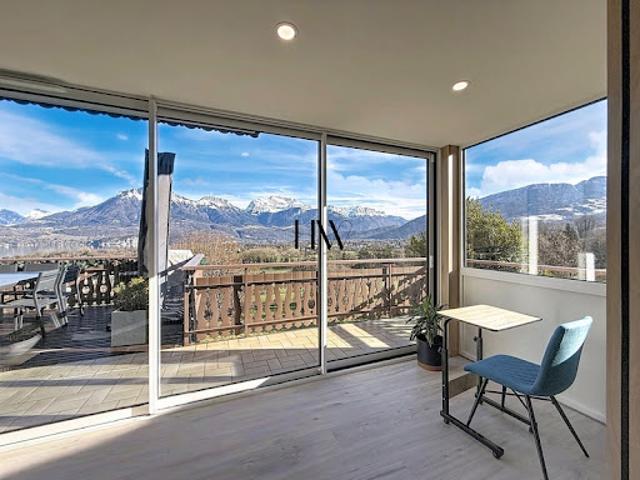 Chalet avec terrasse