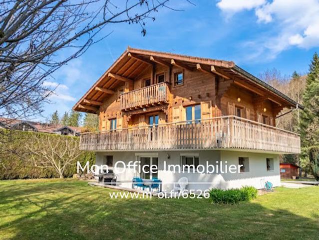 Chalet avec terrasse