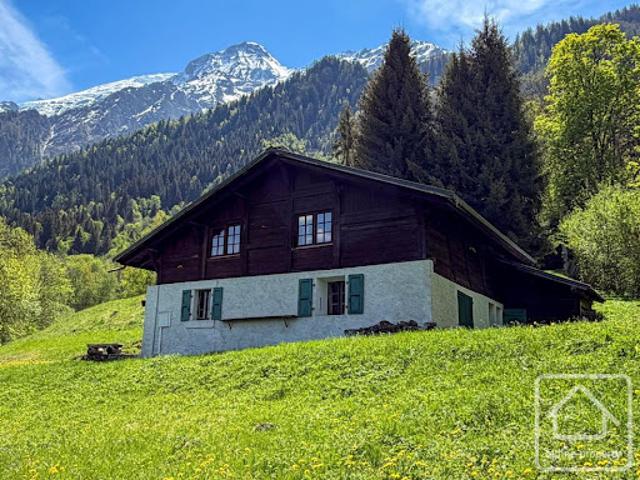 Chalet avec vue panoramique et terrasse