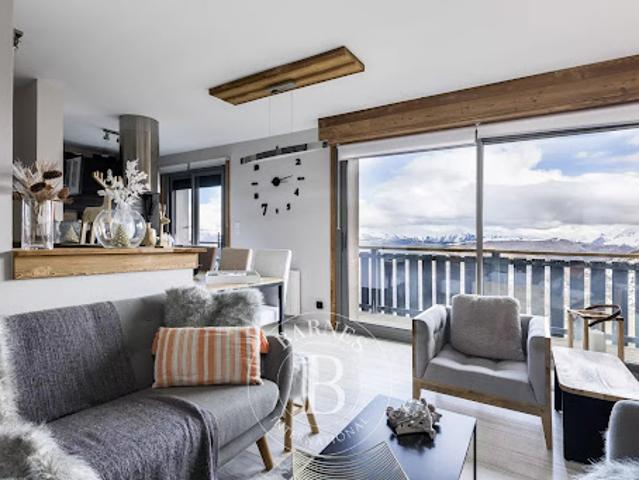 Chalet avec vue panoramique et terrasse