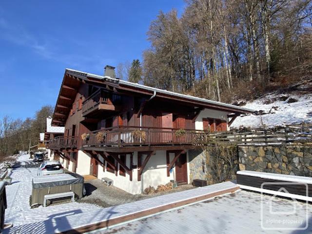 Chalet avec terrasse