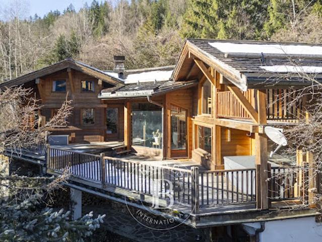 Chalet avec vue panoramique et terrasse