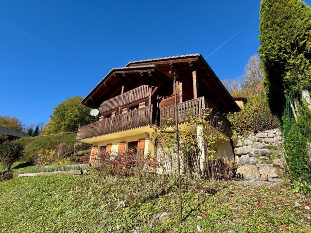 Chalet avec hébergement séparé à Verchaix 150m² Verchaix