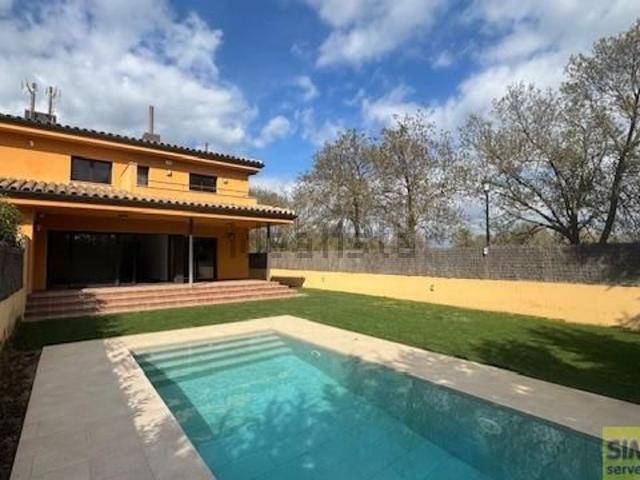 Chalet, Avinyonet de Puigventos