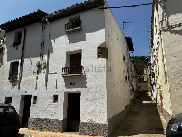 Chalet, Ayerbe