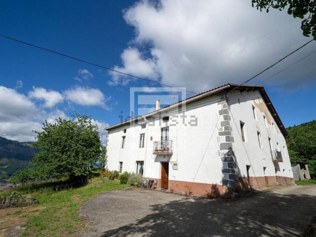 Chalet, Azkoitia