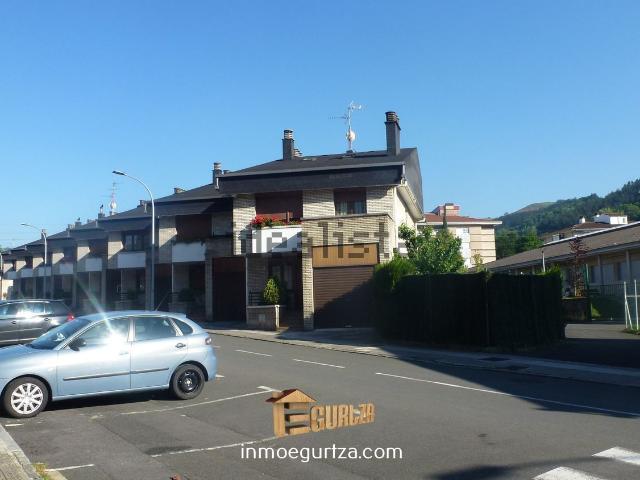 Chalet, Azpeitia