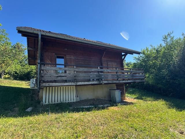 Chalet bois madrier Montmorot / 3 pièces / 2 chambres / 50 m2