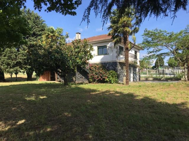 Chalet, Boqueixon