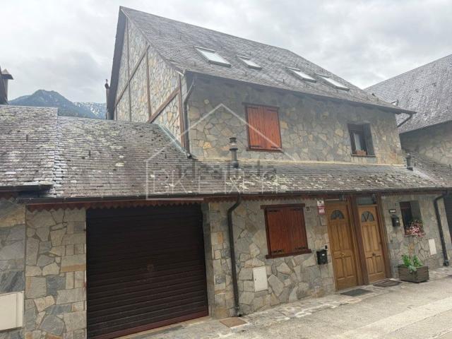 Chalet, Bossóst