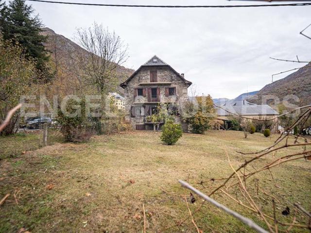 Chalet, Bossóst
