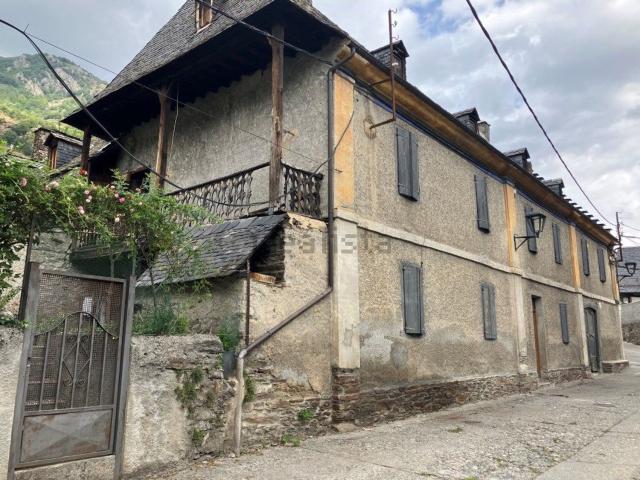 Chalet, Bossóst