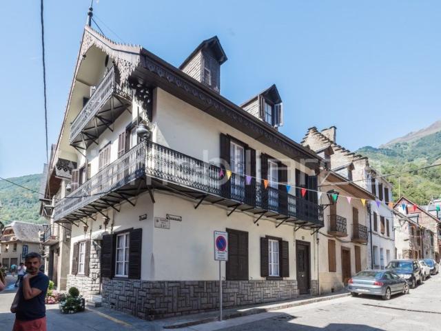 Chalet, Bossóst