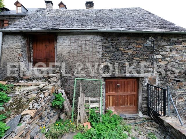Chalet, Bausen