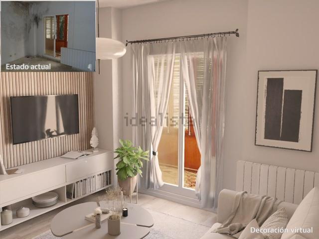 Chalet, Baza