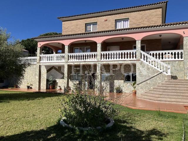 Chalet, Badalona