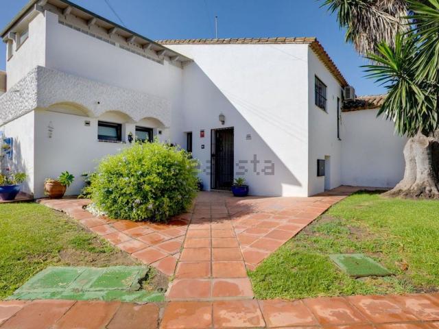 Chalet, Bahía Dorada, Estepona